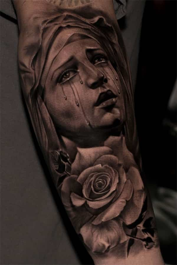 Virgen María llorando Tattoo2