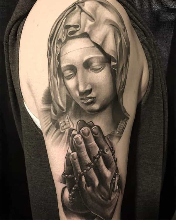 Vierge Marie en prière tattoo3