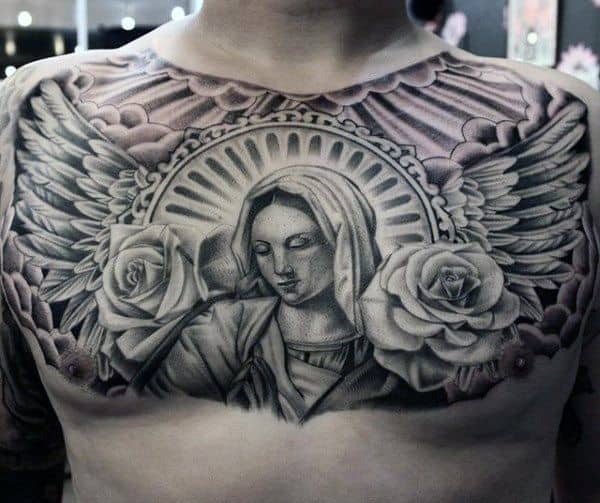 tatouage vierge marie sur la poitrine2