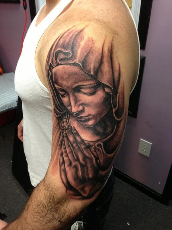 tatouage vierge marie épaule2